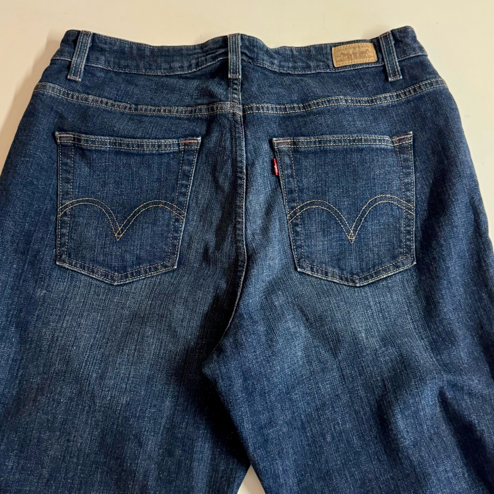 Levi’s Bootcut 380 med wash denim.In Excellent condition.Size14 - Picture 8 of 8